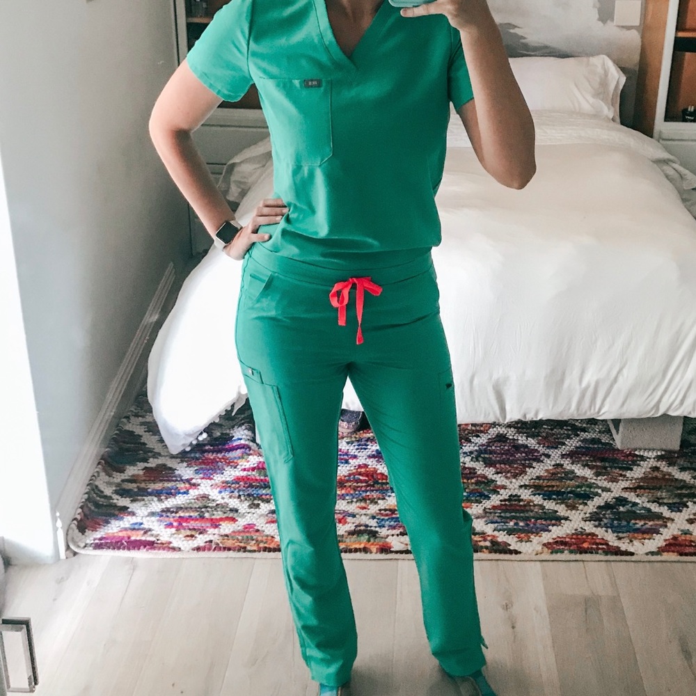 RARE! Figs Surgical Green Yola Scrub Pants